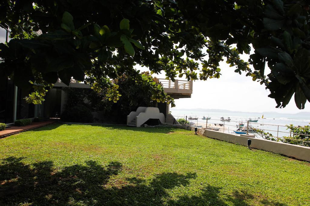 Fishermans Bay Hotel Weligama Exterior photo